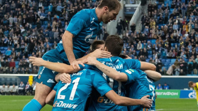 «Зенит» вывесил «коронавирусный» баннер на матче с «Крыльями Советов»