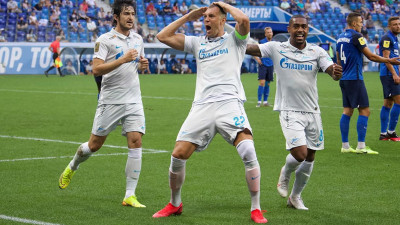 Болельщики выбрали Дзюбу лучшим игроком сезона в «Зените»