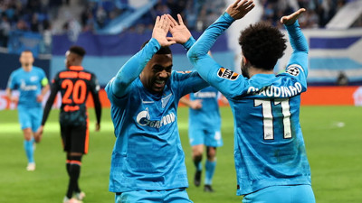 «Зенит» ведет 2:1 после первого тайма в матче с «Челси»