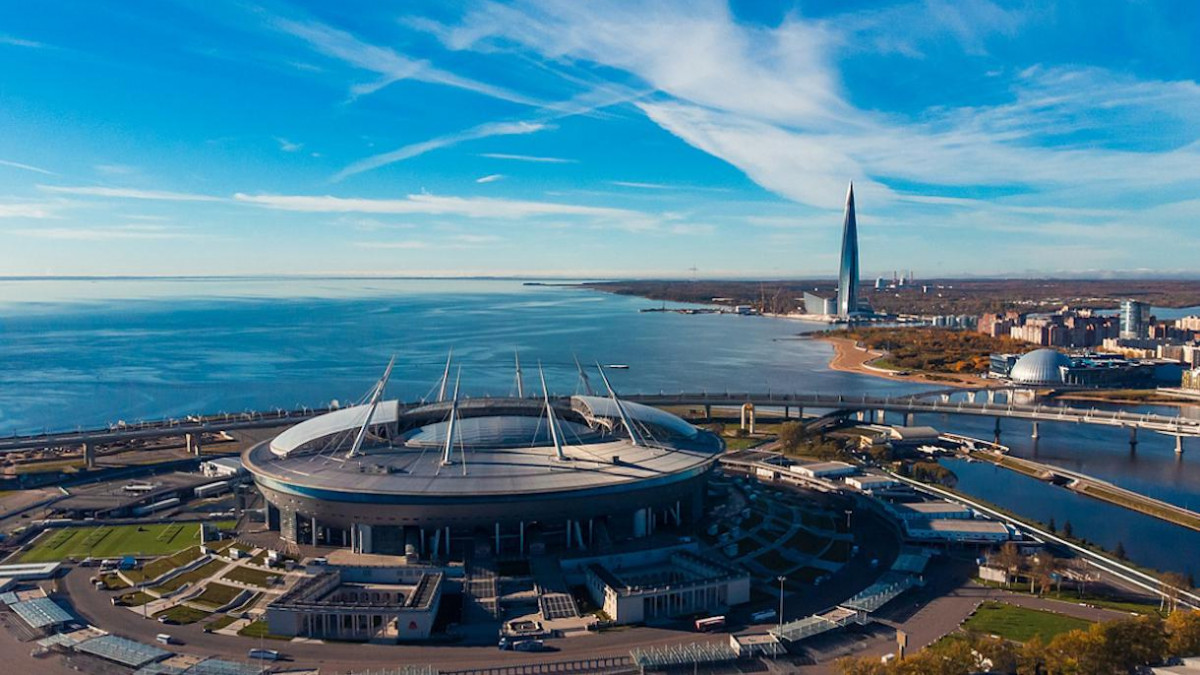 Зенит арены в Санкт-Петербурге Крестовский остров