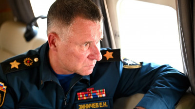 Погибший глава МЧС Зиничев учился в Петербургском институте бизнеса и права