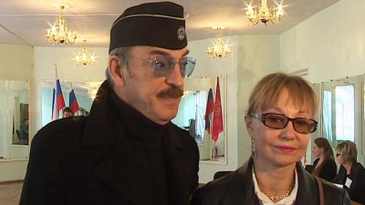 Михаил Боярский, Лариса Луппиан и Анастасия Мельникова проголосовали на праймериз ЕР