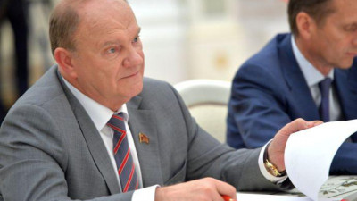 Зюганов прокомментировал решение Бортко сняться с выборов губернатора