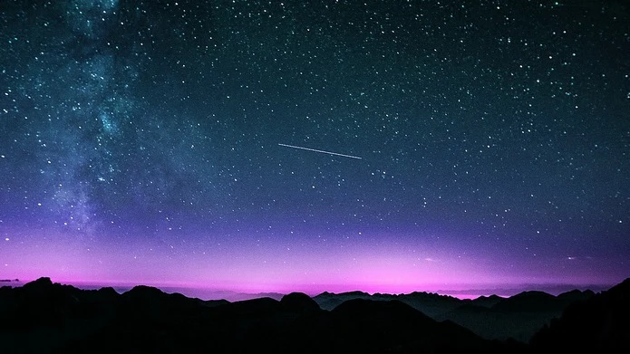 Облачность может помешать петербуржцам наблюдать звездопад в ночь на вторник - tvspb.ru