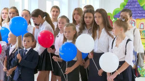 Санкт-Петербург помог восстановить три школы и три детских садика в Мариуполе