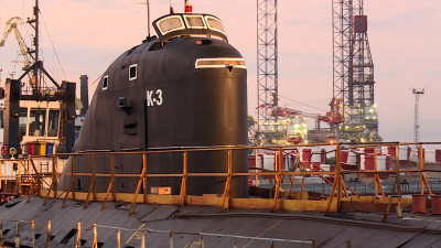 Подводную лодку К-3 «Ленинский комсомол» разместят на барже на глубине 17 метров