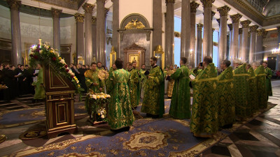 В Петербург доставили ковчег с частицей мощей Сергия Радонежского