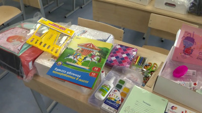 Петербург отправил подарки школьникам Мариуполя к 1 сентября