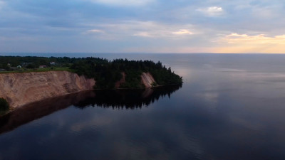 Спасатели вышли на поиски пропавших на Онежском озере петербургских туристов