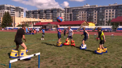 Накануне Дня физкультурника в Петербурге провели «Весёлые старты»