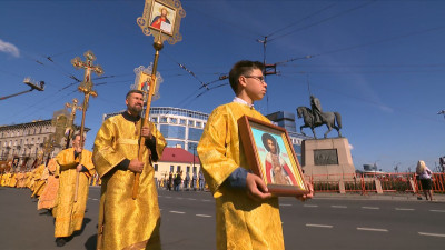 Петербург отметил День перенесения мощей Александра Невского