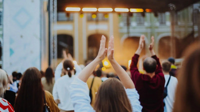 Петербуржцев приглашают на бесплатный фестиваль «Гостинка Open»