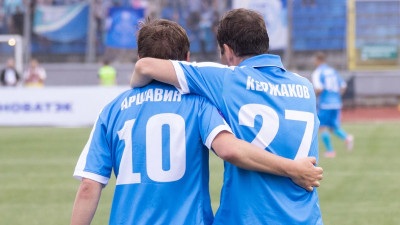 «Зенит» обыграл «Спартак» со счётом 2:0 в матче легенд
