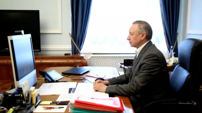 Власти Петербурга контролируют обстановку с распространением COVID-19