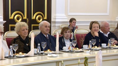 В Смольном сегодня встретили жителей блокадного Ленинграда, проживающих сейчас в Эстонии