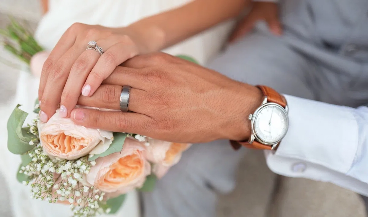410 тысяч заявлений о браке оформили россияне на «Госуслугах» в этом году - tvspb.ru
