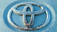 Сотрудникам завода Toyota в Петербурге выплатят от 12 окладов