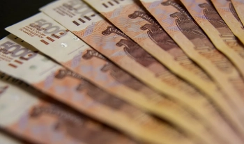 В Петербурге «медианная» зарплата выросла на 24%, превысив 72 тысячи рублей