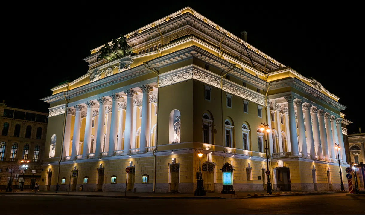 На сцене Александринского театра выступят студенты из 12 стран мира