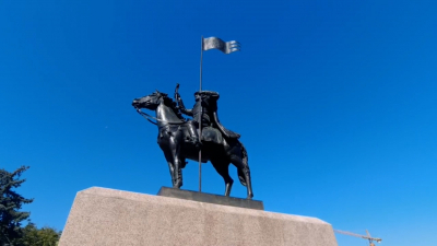 В Мариуполе открыли памятник князю Александру Невскому