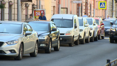 В Комтрансе не исключили, что стоимость парковки в центре Петербурга может измениться