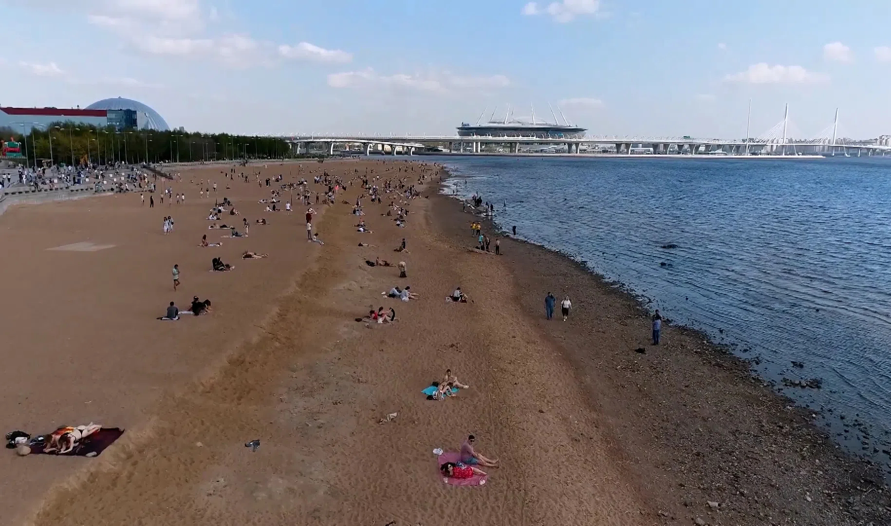 Финский залив в Санкт-Петербурге пляж