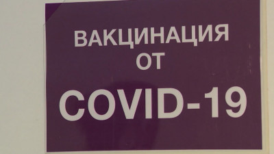 Врачи просят петербуржцев привиться от ковида до осени