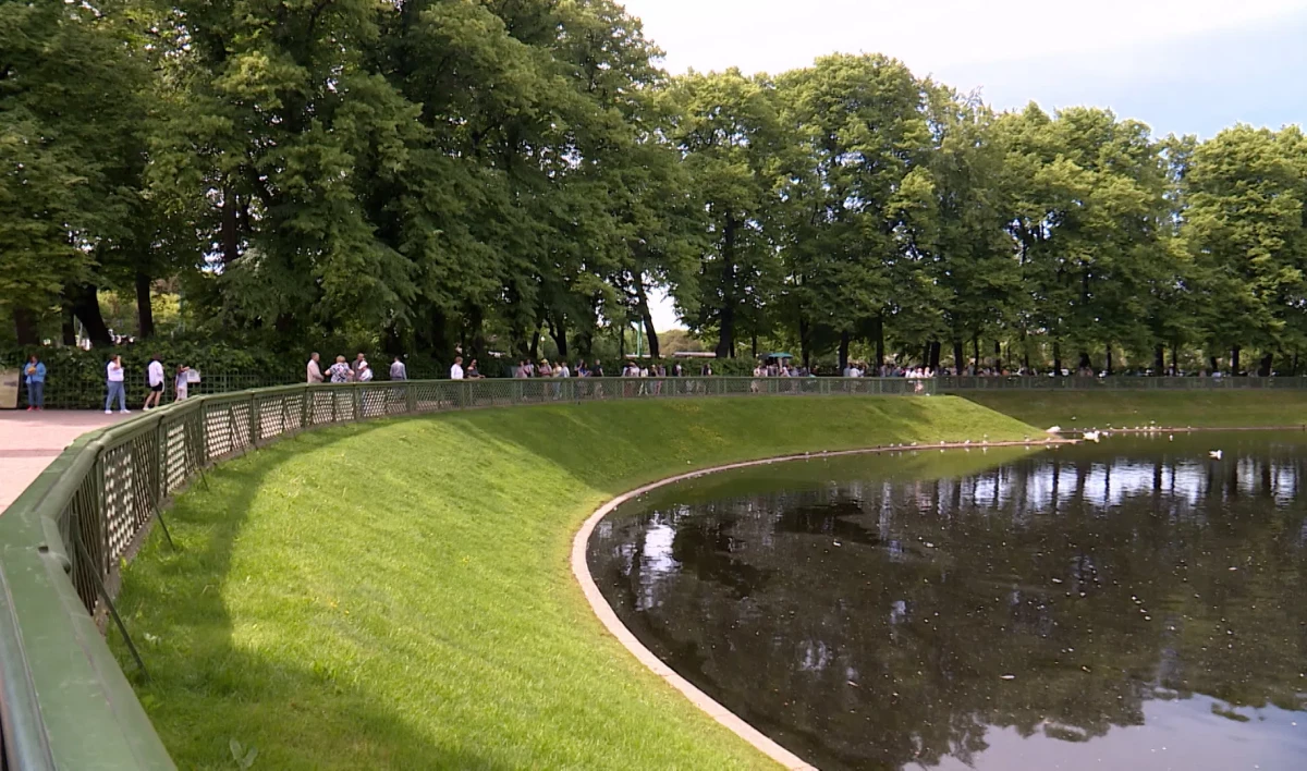 Летний сад изменит режим работы в выходные - tvspb.ru