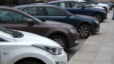 В Петербурге могут ввести поминутную оплату платной парковки в марте 2023 года