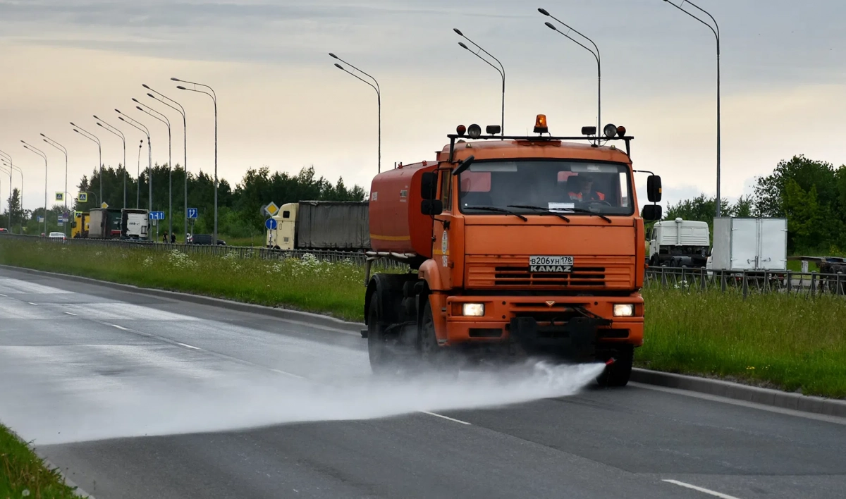 За неделю с петербургских улиц вывезли 1,5 тысячи кубометров мусора - tvspb.ru