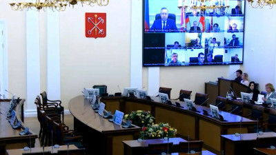 Более 2 млн «квадратов» жилья ввели в Петербурге с начала года