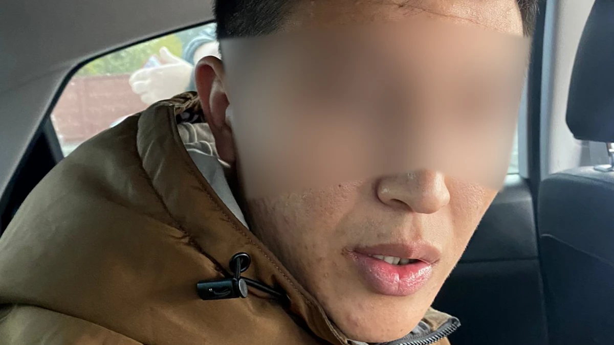 Оперативники поймали с поличным телефонного мошенника в Колпино - tvspb.ru