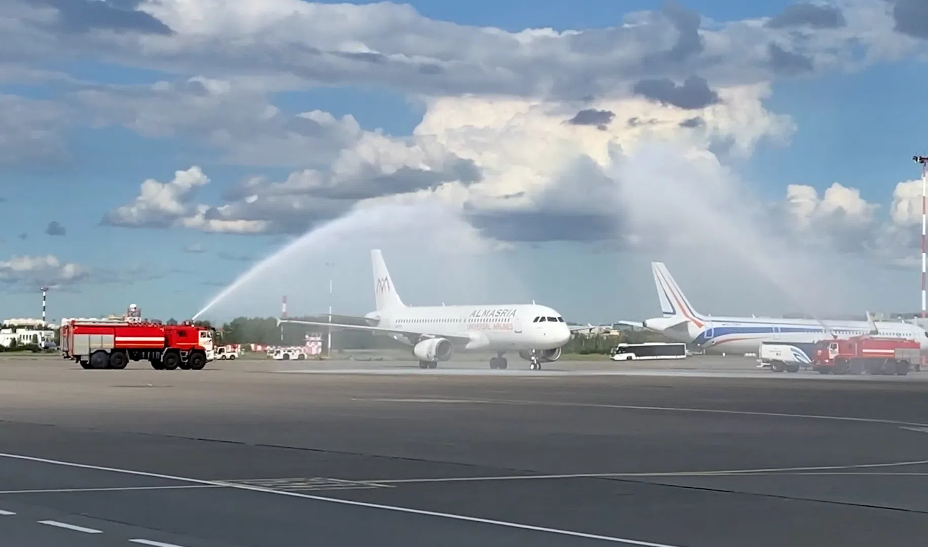 Рейс санкт петербург хургада. South Wind авиакомпания. Авиакатастрофа Санкт-Петербург Шарм-Эль-Шейх. Полет самолета Москва Хургада 2022. Рейс uj 603 Москва – Хургада авиакомпании ALMASRIA Universal Airlines.