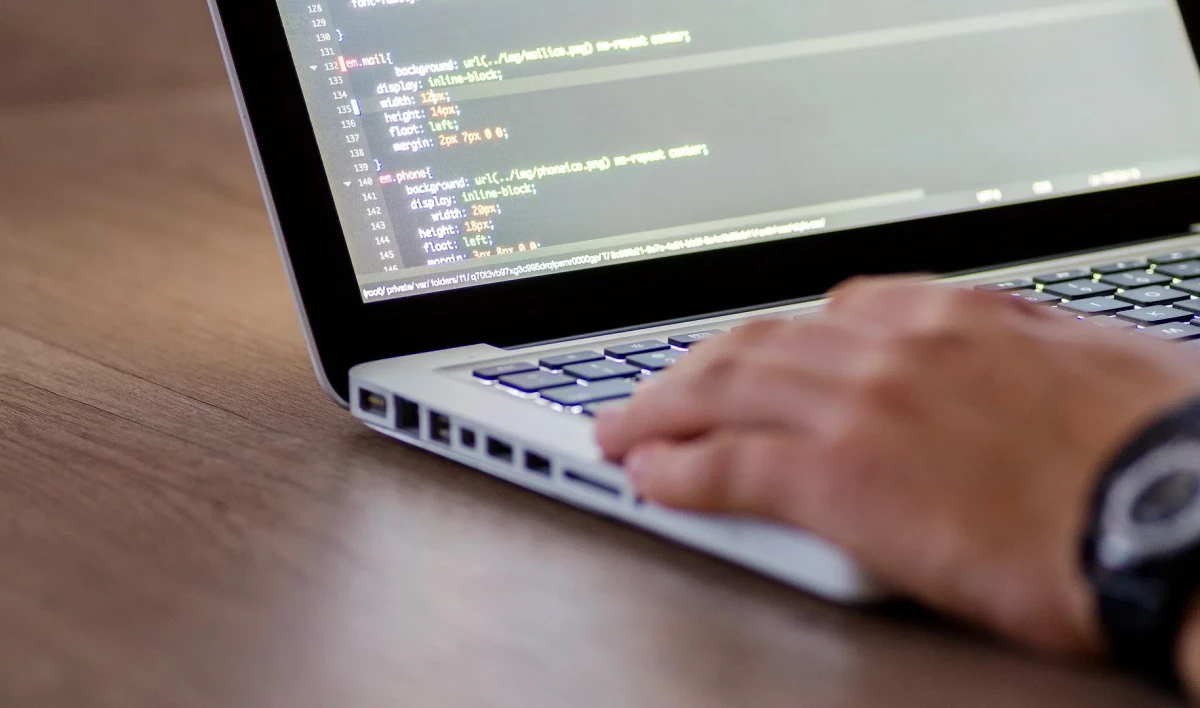 Правительство выделит 415 млн рублей на обучение школьников в сфере искусственного интеллекта - tvspb.ru