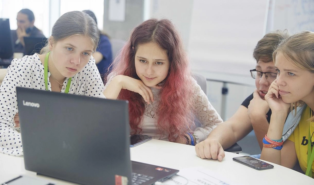 Выпускники петербургских школ разработали приложение для навигации по университетам - tvspb.ru