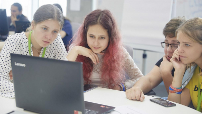 Выпускники петербургских школ разработали приложение для навигации по университетам