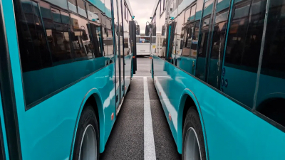 В Петербурге новые автобусы вышли на маршрут №284