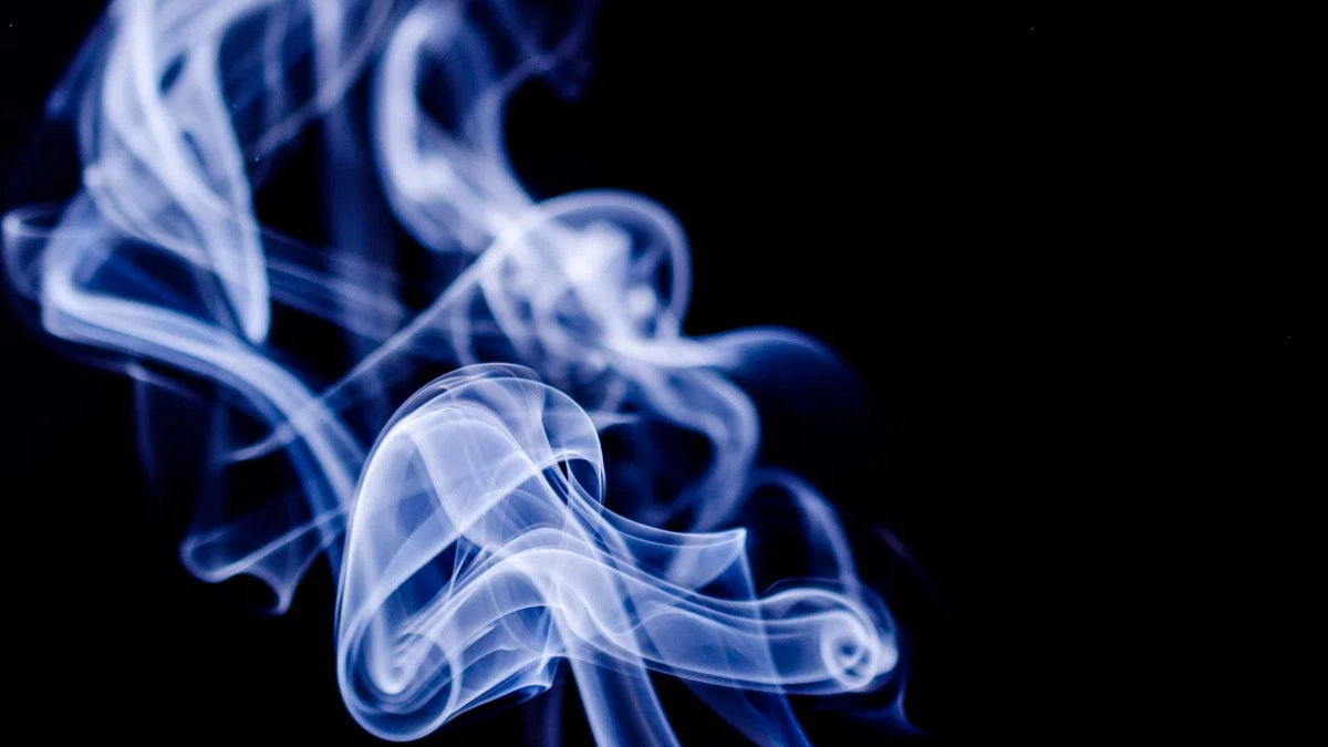 Петербуржцам объяснили, как отказ от курения влияет на организм - tvspb.ru