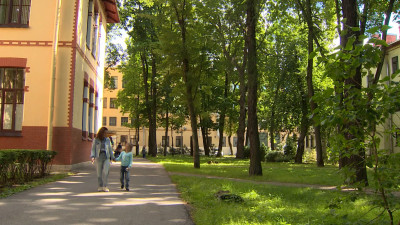 Петербургские врачи проконсультировали девочку из Тюмени с редкой генетической болезнью