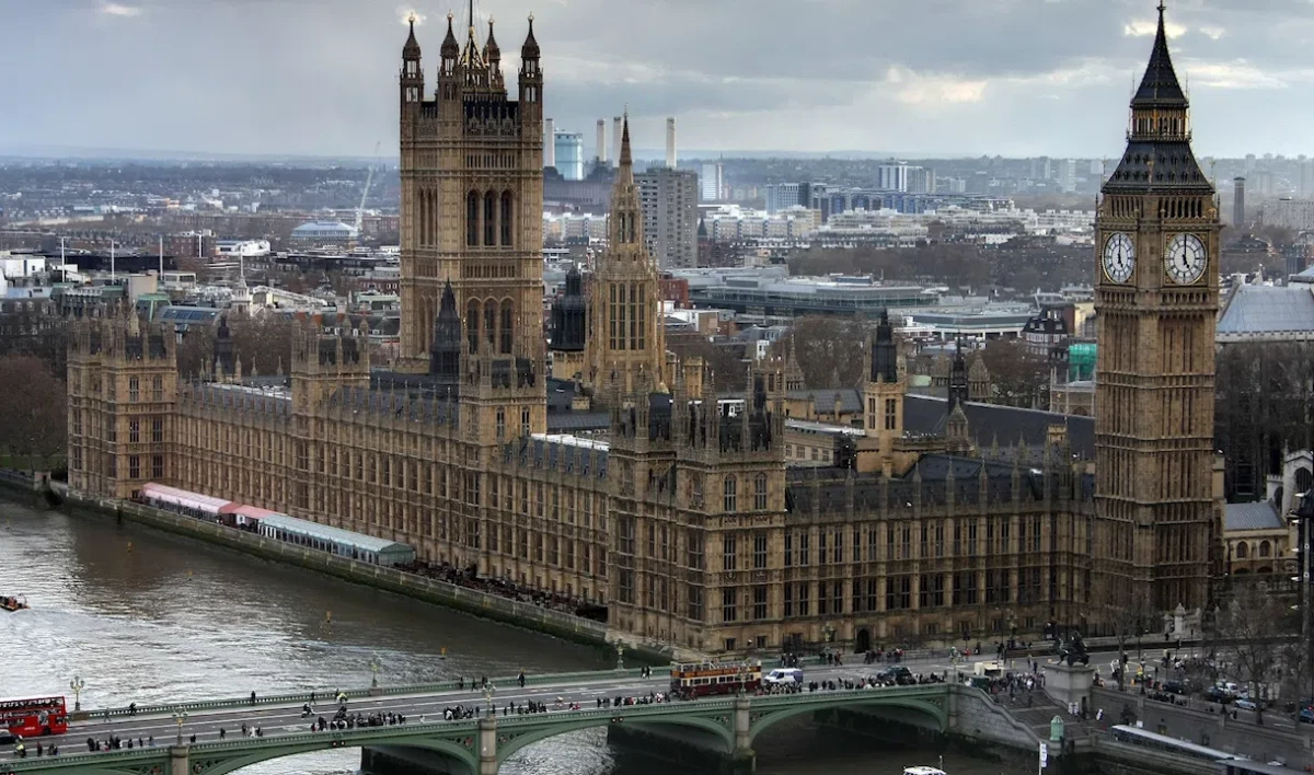 Эксперты: Великобритании грозит массовая нищета - tvspb.ru