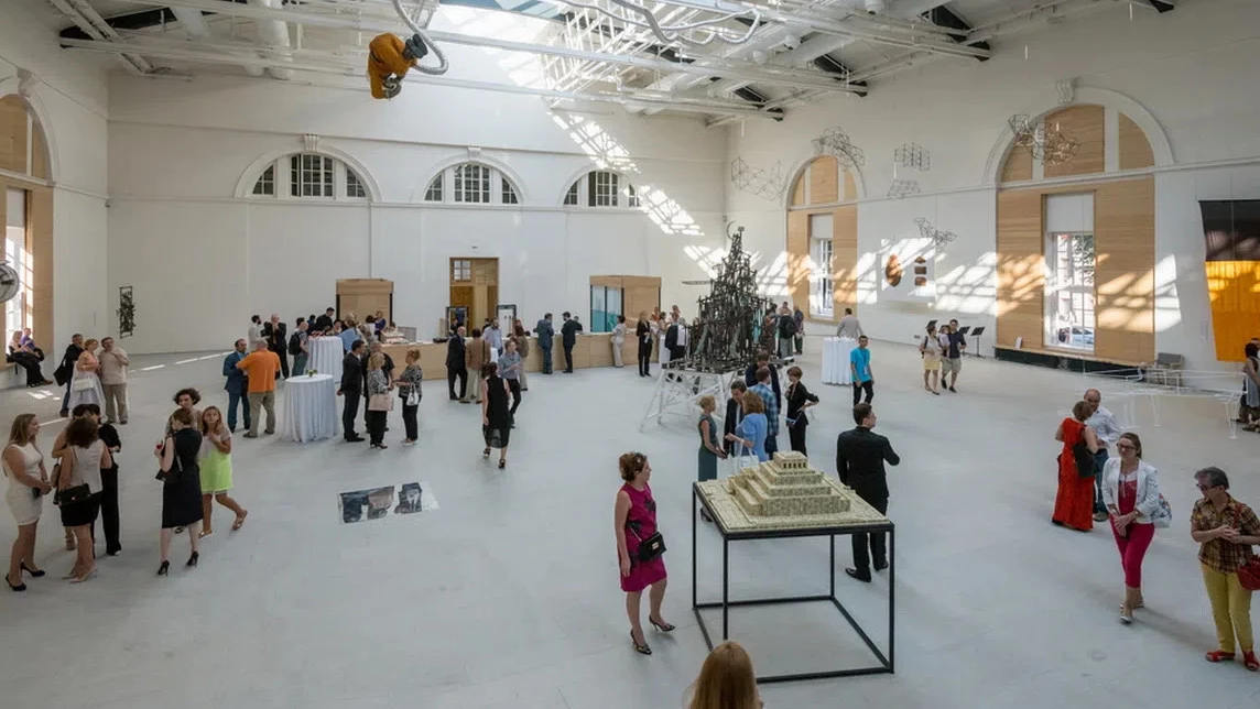 Манеж приглашает юных петербуржцев на детскую арт-медиацию и мастер-классы - tvspb.ru