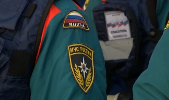 Легковушка пробила ограждение и упала в воду на Васильевском острове: мужчина погиб