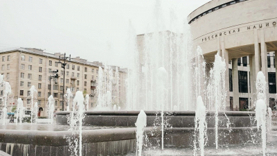 В Петербурге на помывку закрыли три фонтана