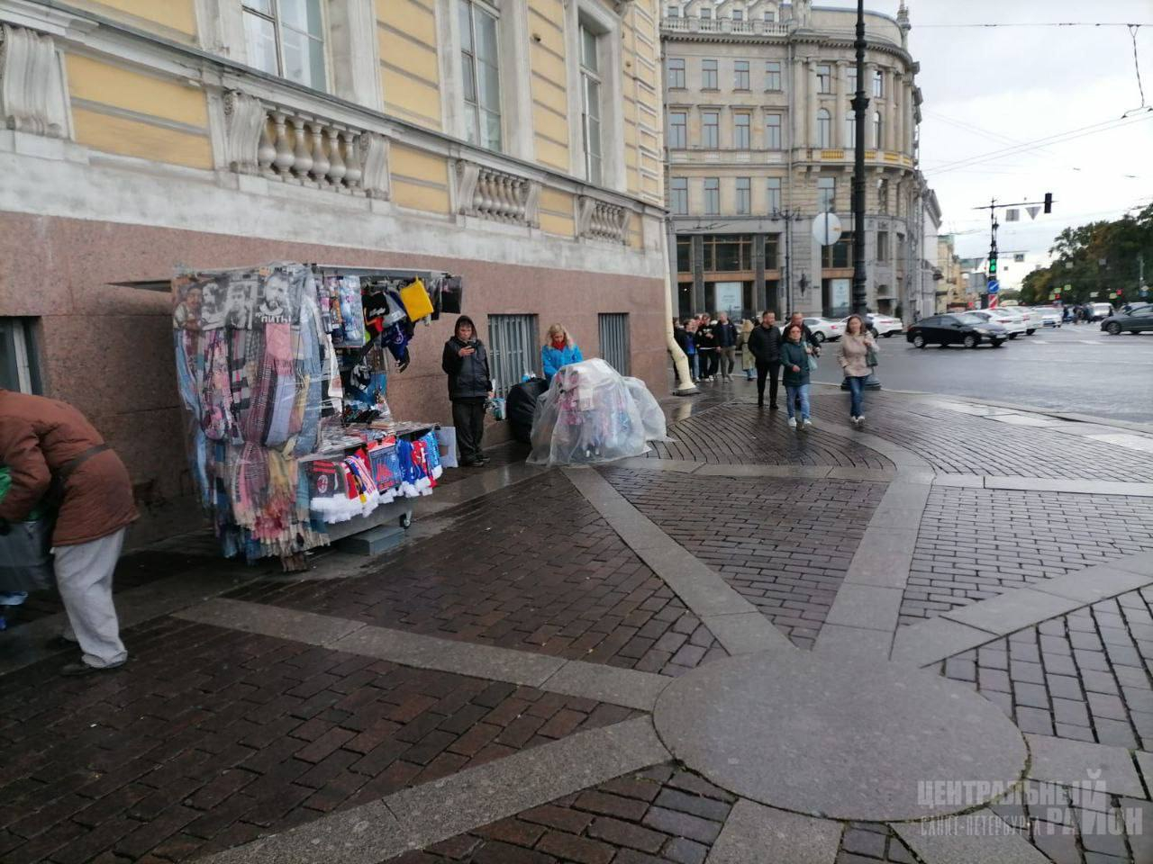 В центре Петербурга закрыли 9 незаконных торговых точек