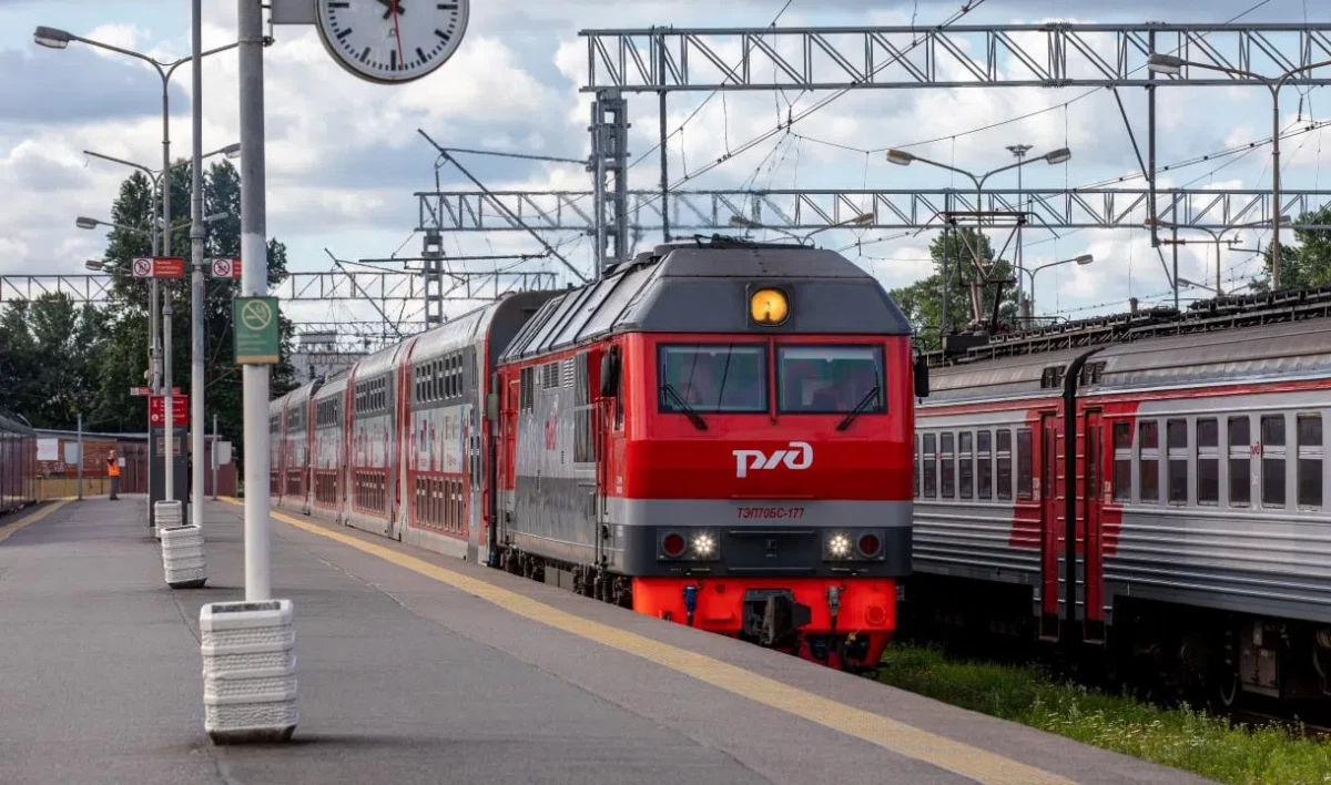 Еще один дополнительный поезд свяжет Петербург и Москву в августе |  Телеканал Санкт-Петербург