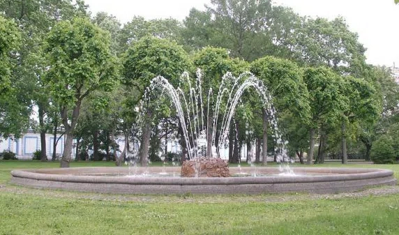 Петербуржцам рассказали, какие фонтаны закрыли на помывку - tvspb.ru