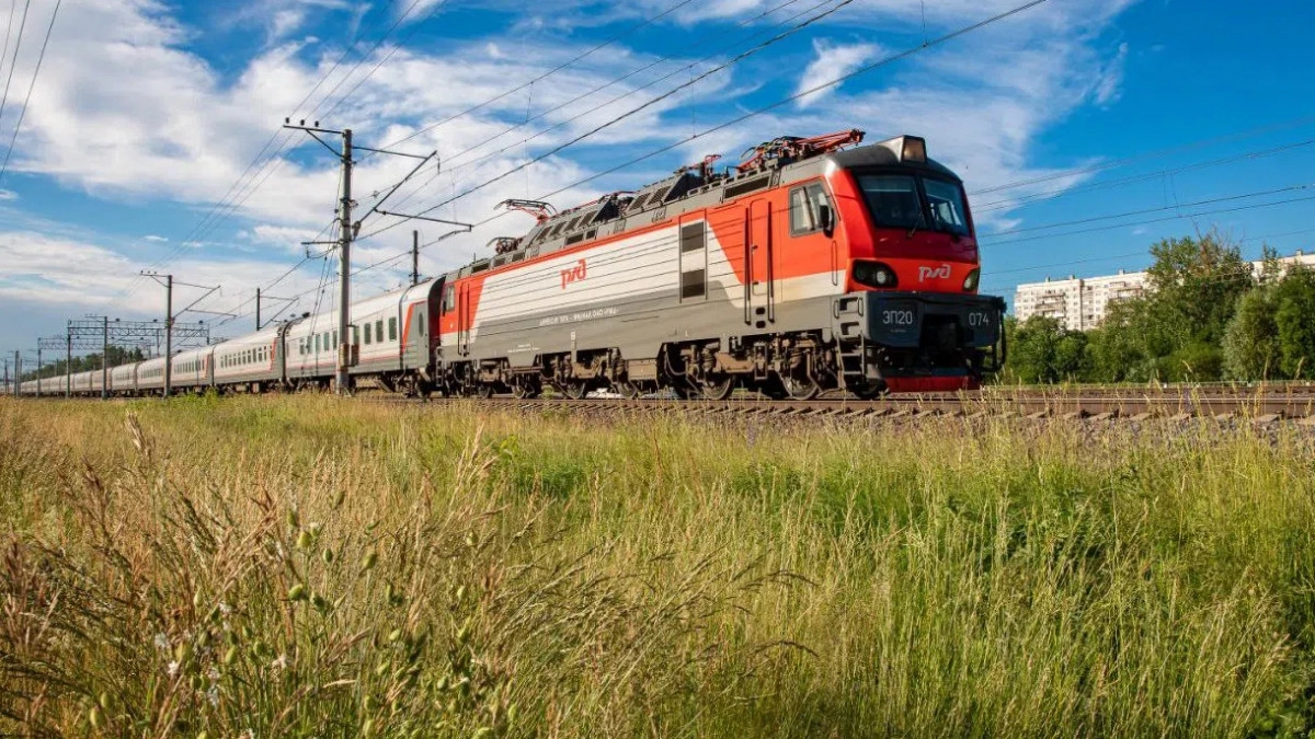 В Невском районе поезд насмерть сбил пенсионера - tvspb.ru