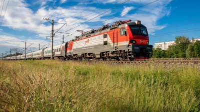 В Невском районе поезд насмерть сбил пенсионера