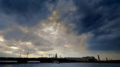 Температура воздуха в Петербурге впервые с августа превысила норму