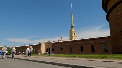 В Петербурге объявили «оранжевый» уровень погодной опасности из-за жары